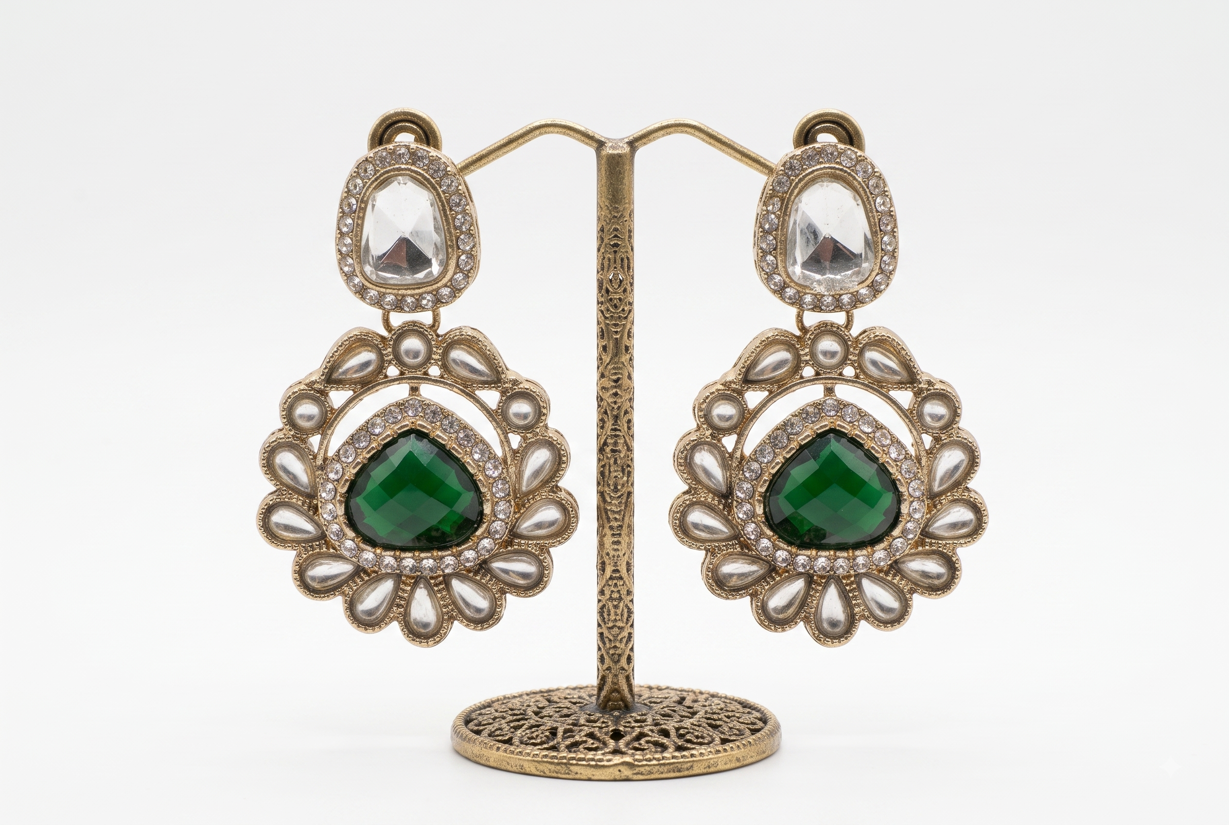 Emerald Kundan