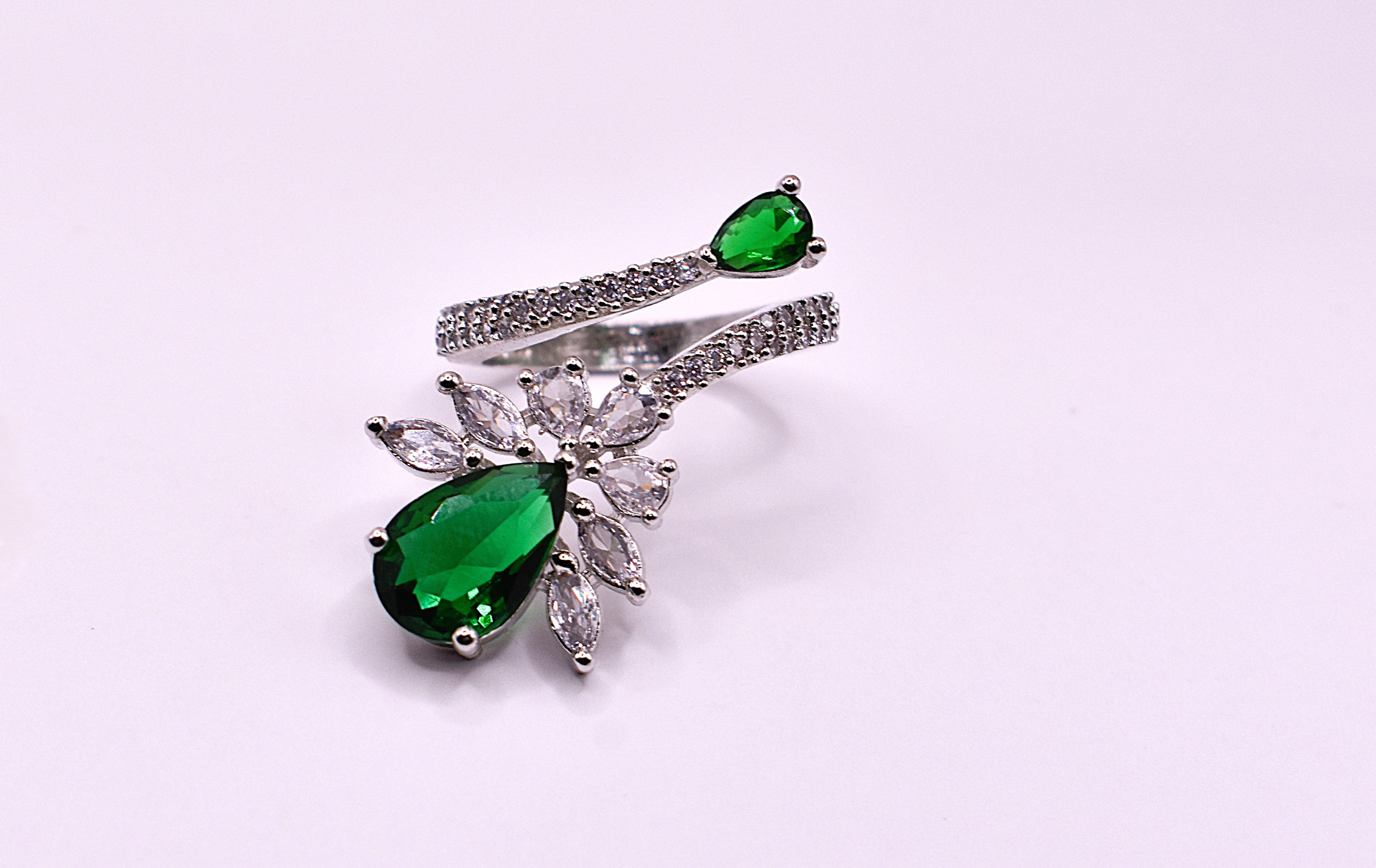 Emerald Leaf